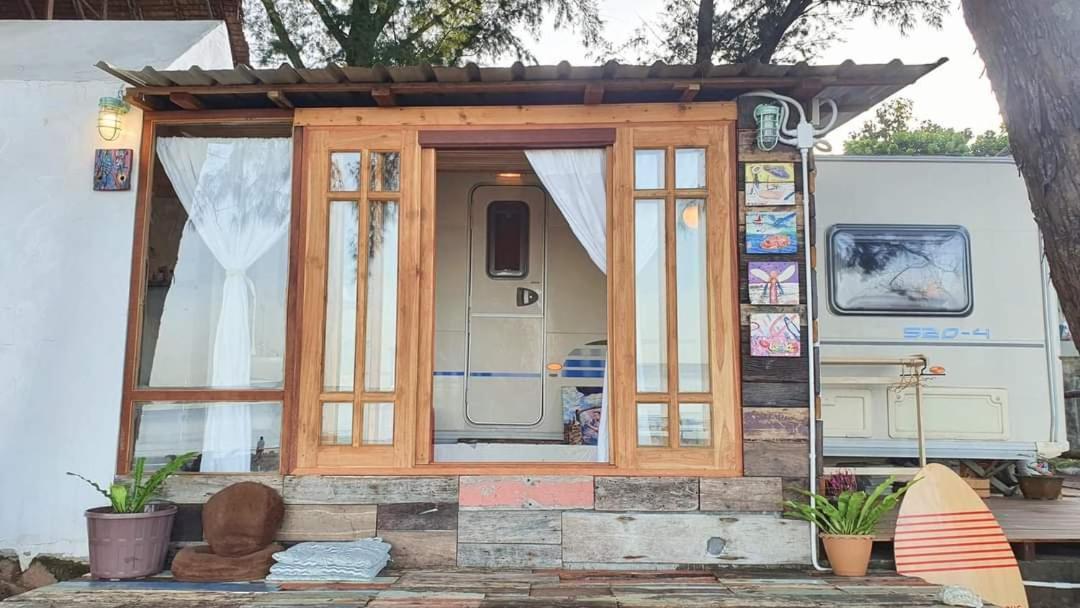 Maliblues Bed & Art Gallery Chumphon Bagian luar foto