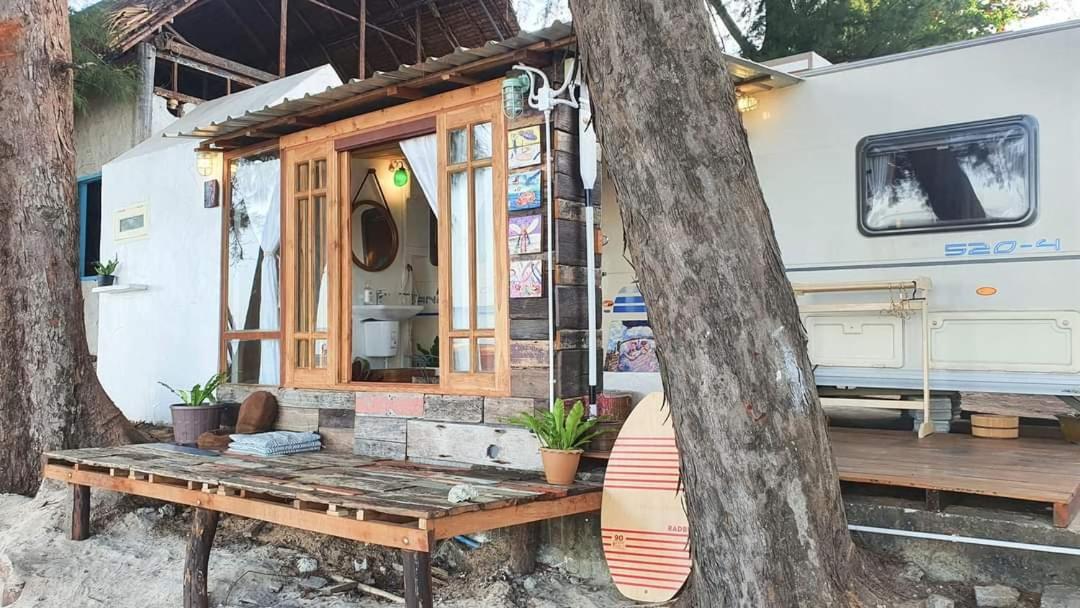 Maliblues Bed & Art Gallery Chumphon Bagian luar foto