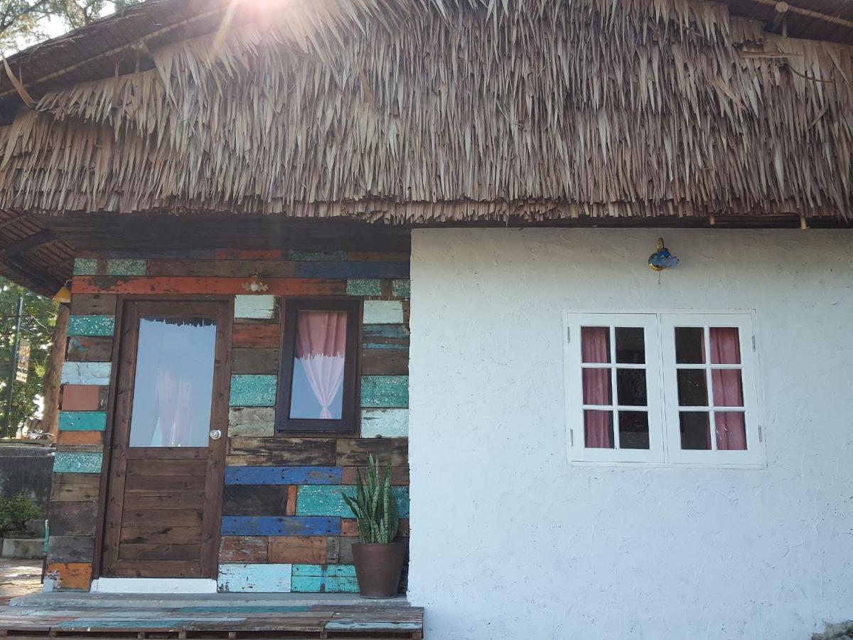 Maliblues Bed & Art Gallery Chumphon Bagian luar foto